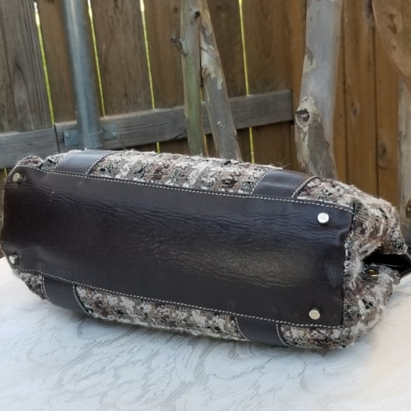 Lovely St. John Collection  Jacquard handbag - Picture 15 of 16